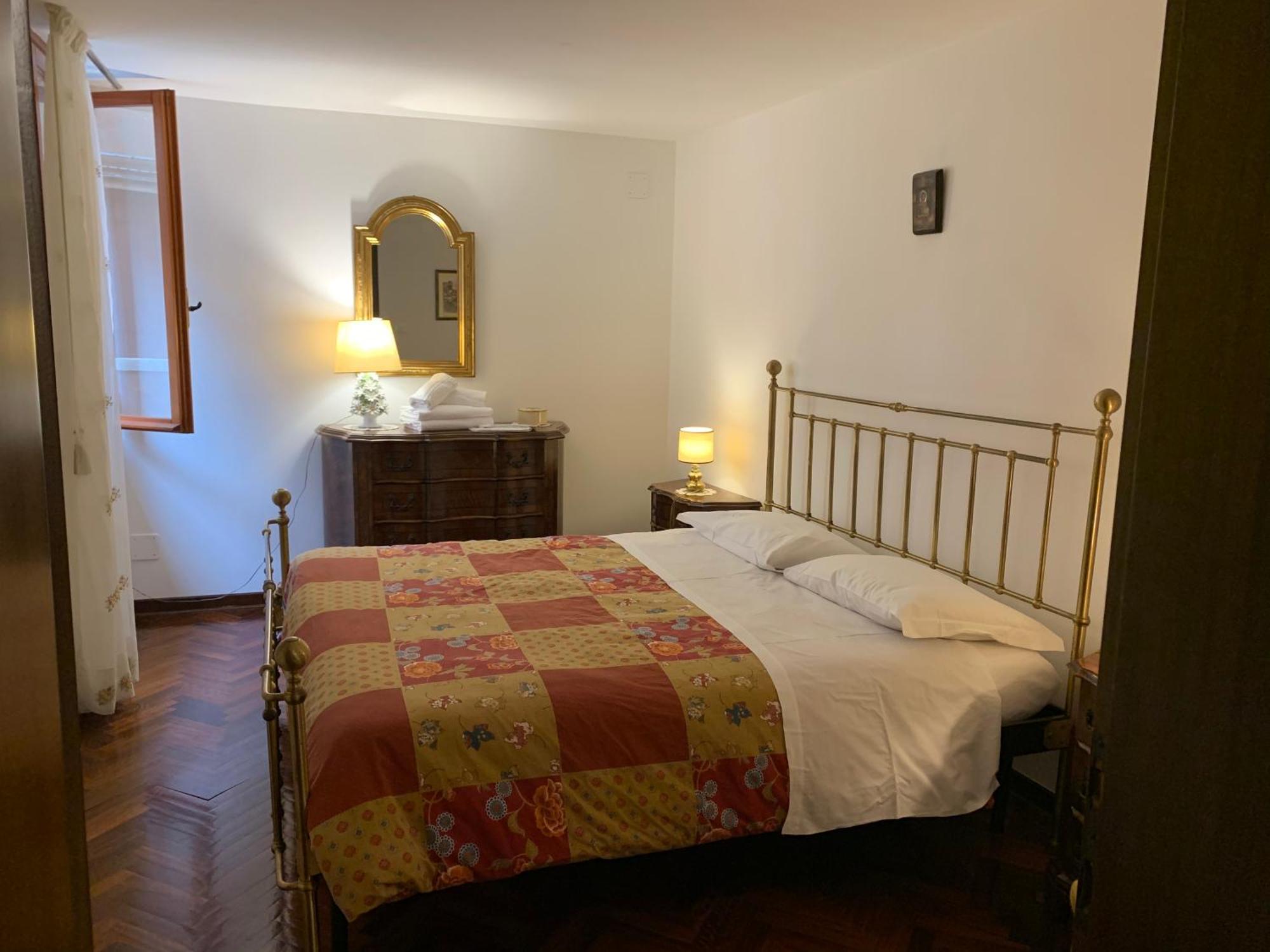 Grimaldi Apartments San Marco & Castello Venesia Bagian luar foto